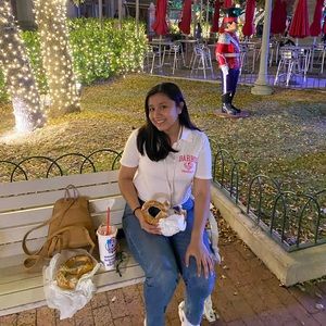 Meet your Posher, Ximena